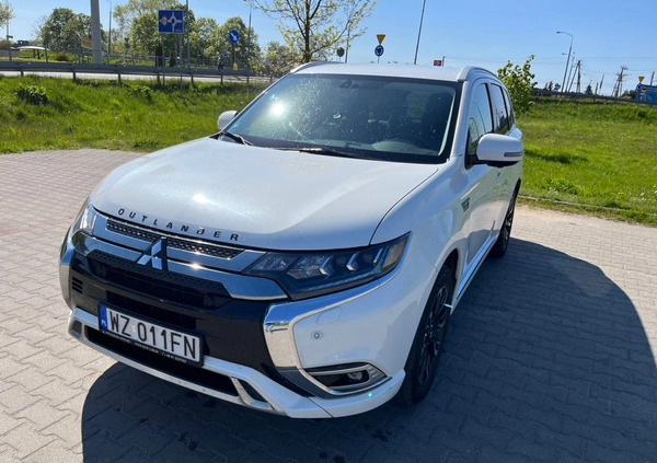 Mitsubishi Outlander cena 92465 przebieg: 199000, rok produkcji 2016 z Warszawa małe 497